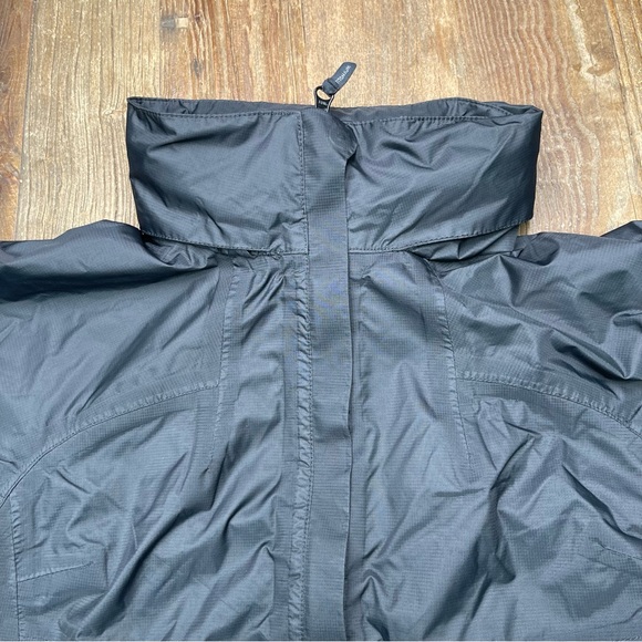 Columbia | Omni Tech | Black | Rain Jacket | Waterproof | Packable | Women’s S - Picture 3 of 15